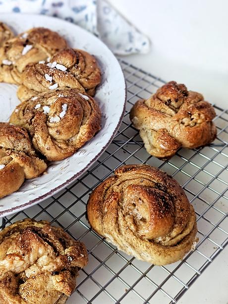 bollitos de cardamomo suecos