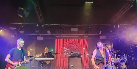 THE CHAMELEONS EN LA SALA MON LIVE DE MADRID: ¡NO TE CAIGAS!