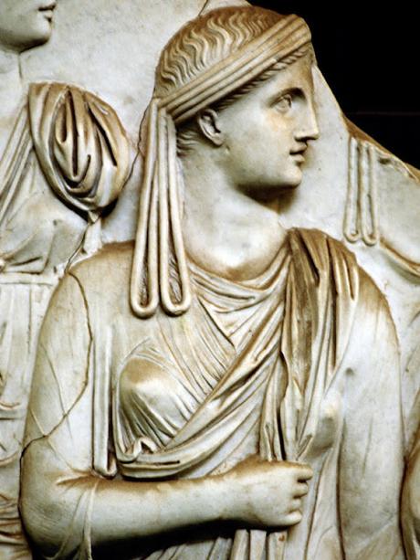 Vestales, las sacerdotisas de Vesta en la antigua Roma Vestales, las sacerdotisas de Vesta en la antigua Roma