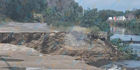 Socavón interrumpe circulación en el Río Santiago, a la altura de la colonia La Virgen