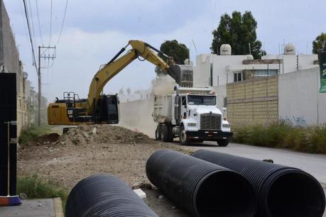 En tiempo y forma, colector pluvial en Privadas de la Hacienda avanza en su construcción