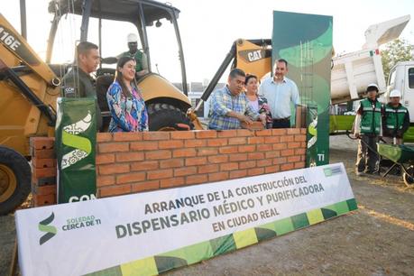 Juan Manuel Navarro inicia construcción de dispensario médico y purificadora en Ciudad Real