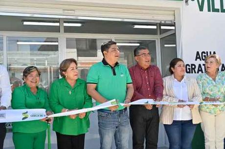 Ricardo Gallardo entrega área deportiva y purificadora gratuita a familias de 3 municipios
