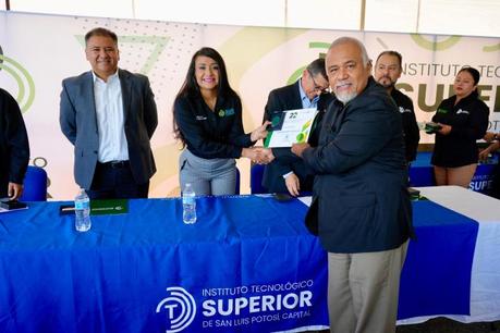 Villa de Pozos reconoció compromiso educativo del Instituto Tecnológico Superior de San Luis Potosí
