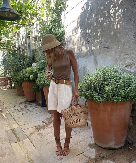 UN LOOK PARA CADA DIA DE  LA SEMANA (427).-