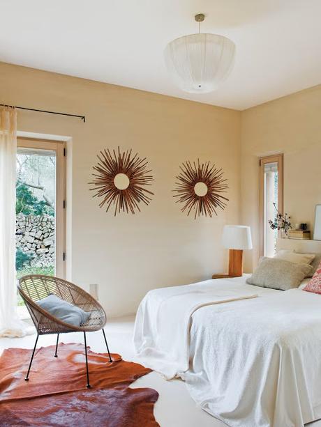 Una casa de campo en Mallorca que lo tiene todo: calma, carácter y color en su justa medida