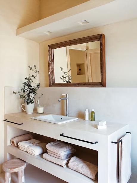 Una casa de campo en Mallorca que lo tiene todo: calma, carácter y color en su justa medida