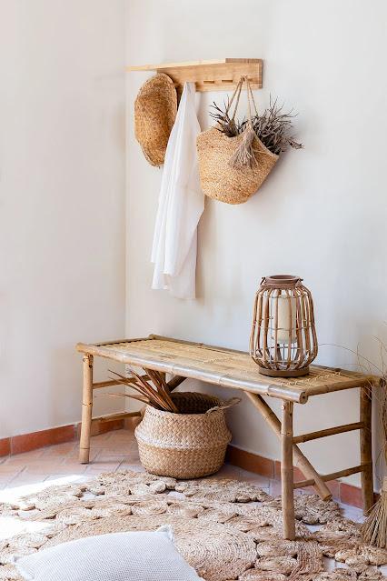 De la terraza al salón: cómo integrar muebles de jardín en el interior (sin que parezca un apaño)