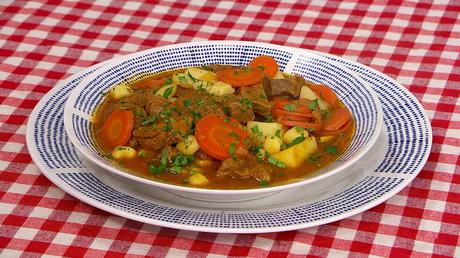 sopa de goulash (Hungría)