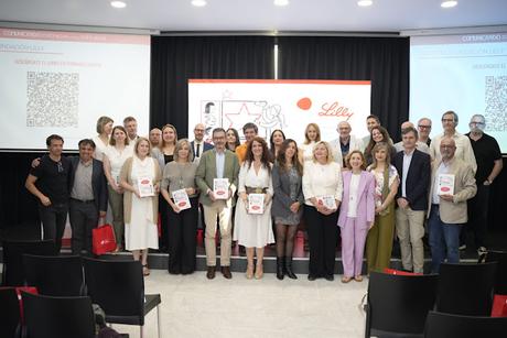 Un libro para comunicar ciencia mejor.     A Book to Communicate Science Better.     简体中文翻译