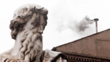 El cónclave para elegir nuevo Papa comenzará el 7 de mayo, dice el Vaticano