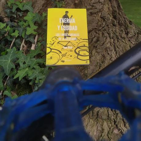 Dia 30 de #30diasenbici: Energía y equidad. Los límites sociales de la velocidad