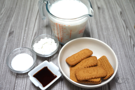 Vasitos de crema con galletas Lotus