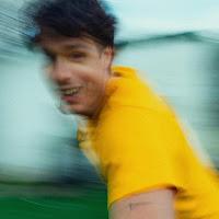 Gon Abril estrena Da Igual como nuevo single junto a un videoclip