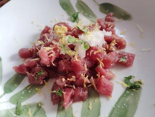 TARTAR DE ATÚN Y MELÓN CON CREMA DE MELÓN