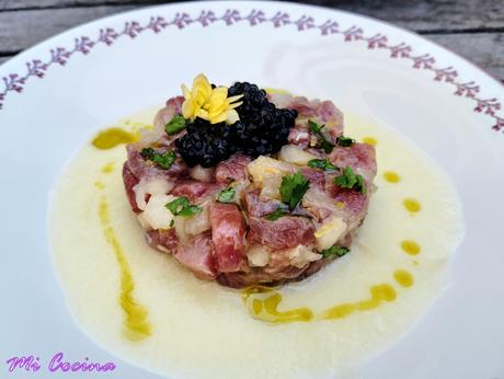 TARTAR DE ATÚN Y MELÓN CON CREMA DE MELÓN