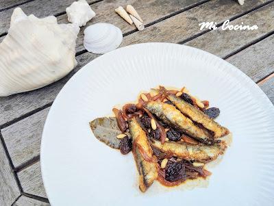 BOQUERONES EN ESCABECHE DE VINO MOSCATEL, PASAS Y PIÑONES