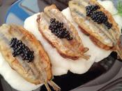 Boquerones rellenos acelgas, pasas piñones sobre crema queso cabra.