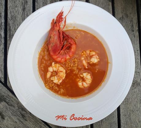 CAZUELA DE ARROZ CALDOSO CON BROTOLAS Y GAMBAS ROJAS CAZUELA DE ARROZ CALDOSO CON BROTOLAS Y GAMBAS ROJAS