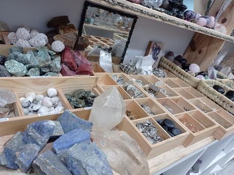 BLOGSSIPGIRL TE PRESENTA: MITURQUESA MINERALES, ENERGIA VIBRANTE QUE CONECTA CON TU INTERIOR.