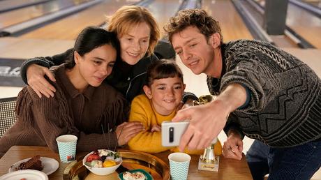 LOS VECINOS -UN MUNDO DIVIDIDO LOS VECINOS -UN MUNDO DIVIDIDO