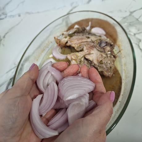 Paletilla de cordero con verduras asada al horno Paletilla de cordero con verduras asada al horno