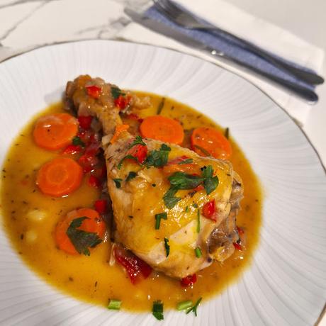 Jamoncitos de pollo guisado a la cerveza