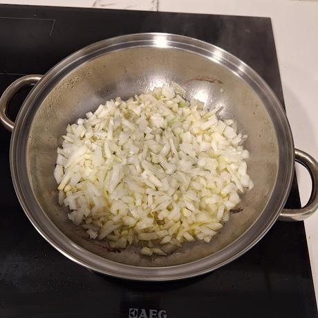 Jamoncitos de pollo guisado a la cerveza