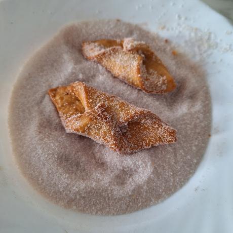 Pestiños con azucar y canela