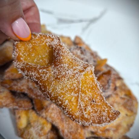 Pestiños con azucar y canela