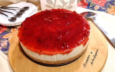 TARTA DE QUESO Y CUAJADA CON MERMELADA DE FRUTOS ROJOS (sin horno) TARTA DE QUESO Y CUAJADA CON MERMELADA DE FRUTOS ROJOS (sin horno)