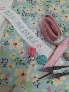 Estuche guardamedias 