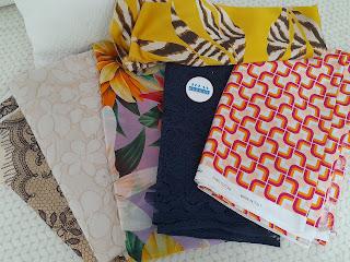 ENCUENTRO ENTRE BLOGUERAS ENCUENTRO ENTRE BLOGUERAS