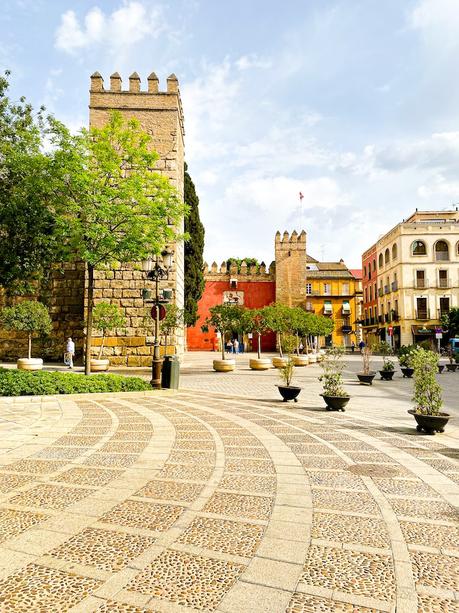 horarios monumentos sevilla