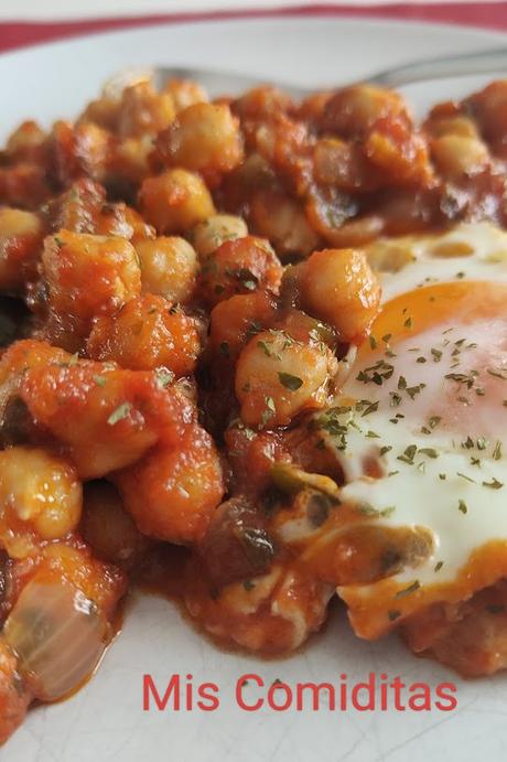 REVUELTO DE VERDURAS Y GARBANZOS