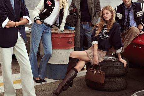 Tommy Hilfiger Tommy Hilfiger, colección otoño 2025, The Hilfiger Racing Club, Nicholas Hoult, Claudia Schiffer, estilo preppy, moda americana, tendencias otoño 2025, moda masculina, moda femenina, estilo neoyorquino, gabardina cuadros, moda sostenible, Glen Luchford, campaña moda,