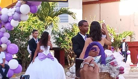 Quince años entre princesas y galanes