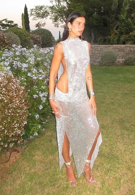 vestido blanco de Dua Lipa 1