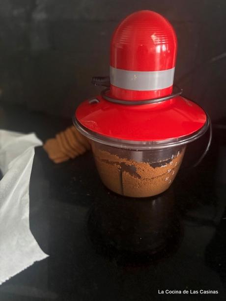 Tarta de queso con base de galleta Lotus y Crema de Yema Tarta de queso con base de galleta Lotus y Crema de Yema