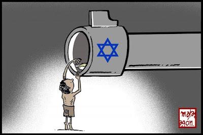 La masificación en el mar balear devora los ecosistemas y las playas La masificación en el mar balear devora los ecosistemas y las playas