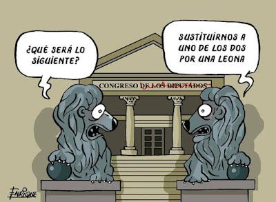 La masificación en el mar balear devora los ecosistemas y las playas La masificación en el mar balear devora los ecosistemas y las playas