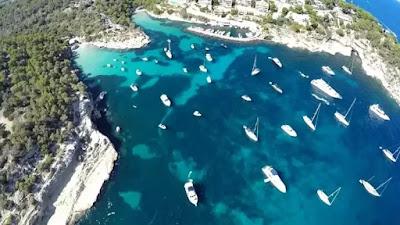 La masificación en el mar balear devora los ecosistemas y las playas