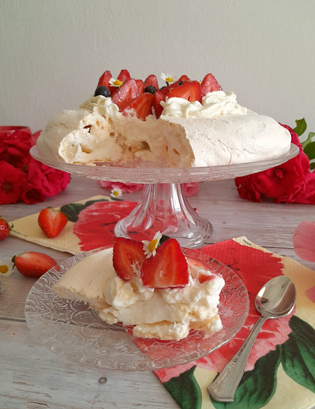 Pavlova de fresas con chantilly Pavlova de fresas con chantilly