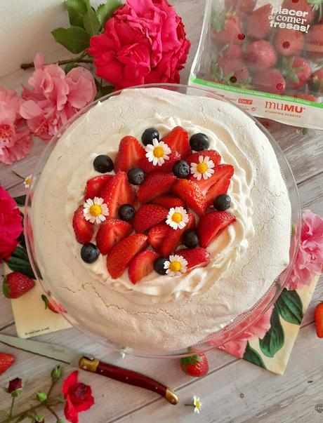 Pavlova de fresas con chantilly Pavlova de fresas con chantilly