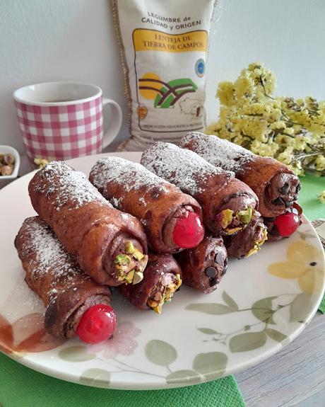 Cannoli de lentejas con crema de chocolate Cannoli de lentejas con crema de chocolate