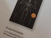 Librújula reseña resurreccionista", Hudspeth