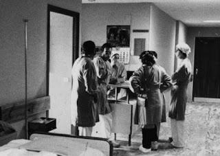 1981-1854: Detectives con bata blanca