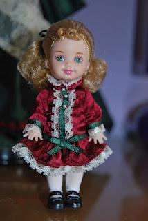 Victorian Holiday Barbie y Kelly
