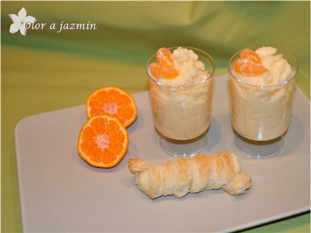 Mousse de mandarina, en vasitos o en canutillos