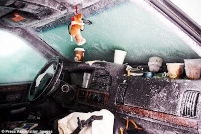 Sobrevive dos meses a -30ºC dentro de un coche en Suecia